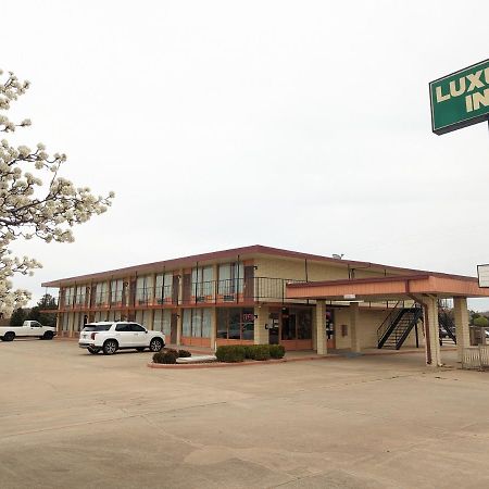 Luxury Inn Mustang 外观 照片